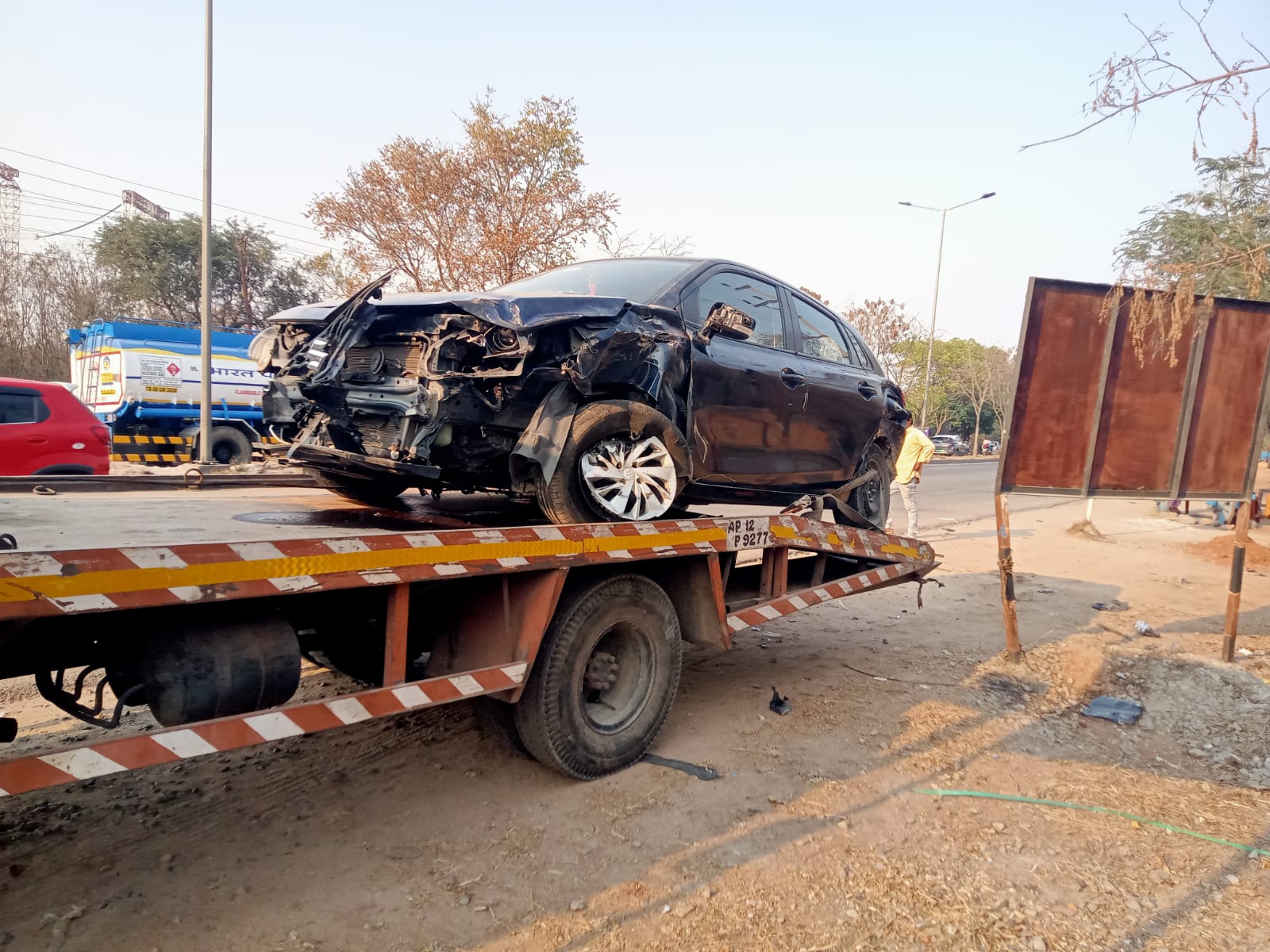 Flatbed towing service